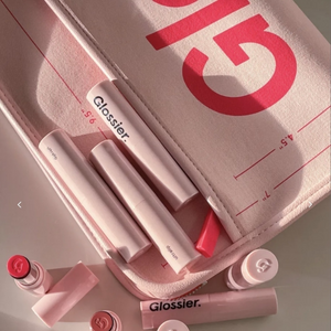 (Preorden) Glossier The Beauty Bag